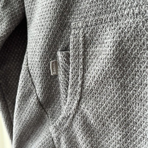 Bench pullover hoodie - Picture 4 of 6